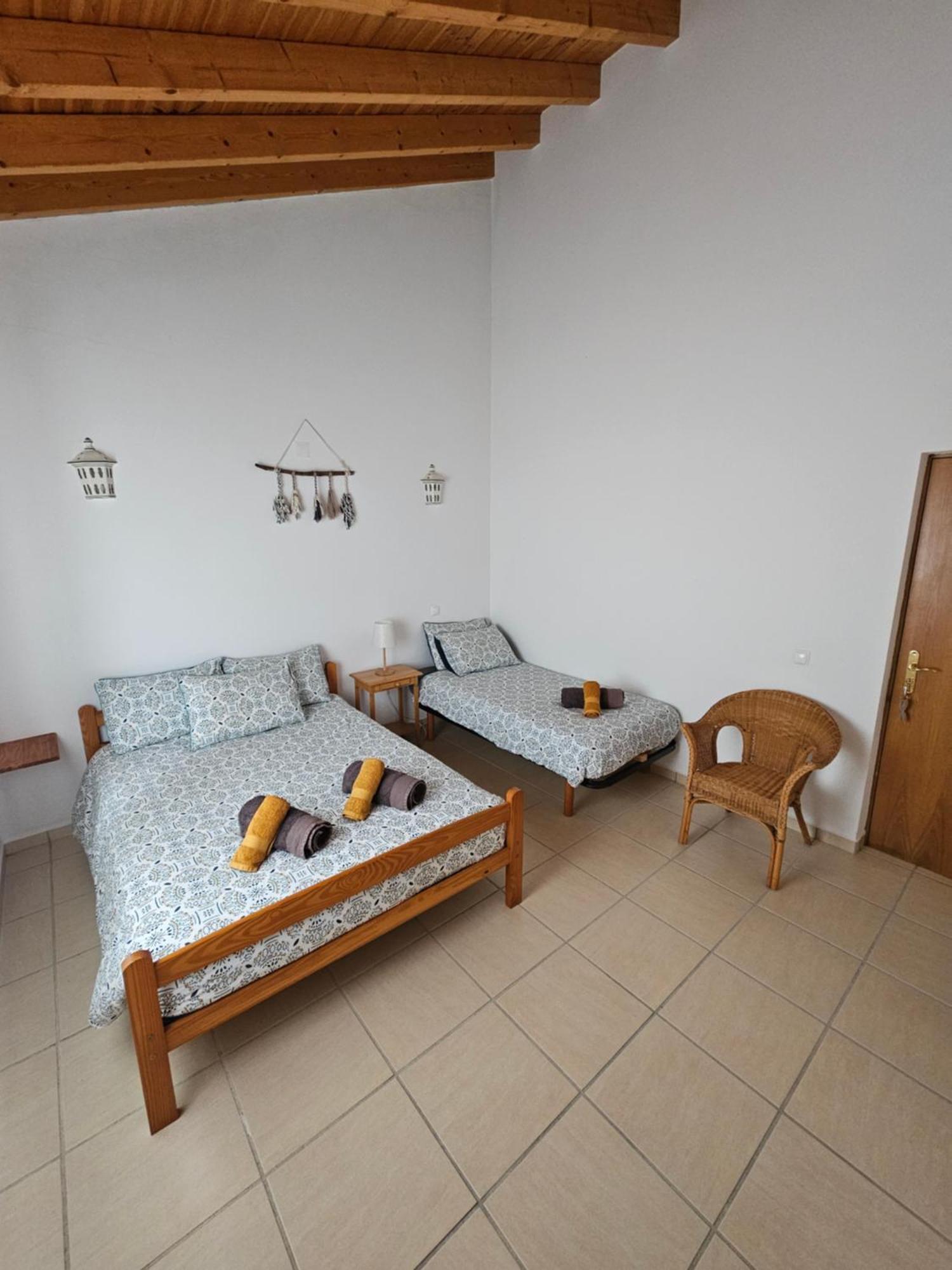 Casa Delbon Guest House Aljezur Bagian luar foto