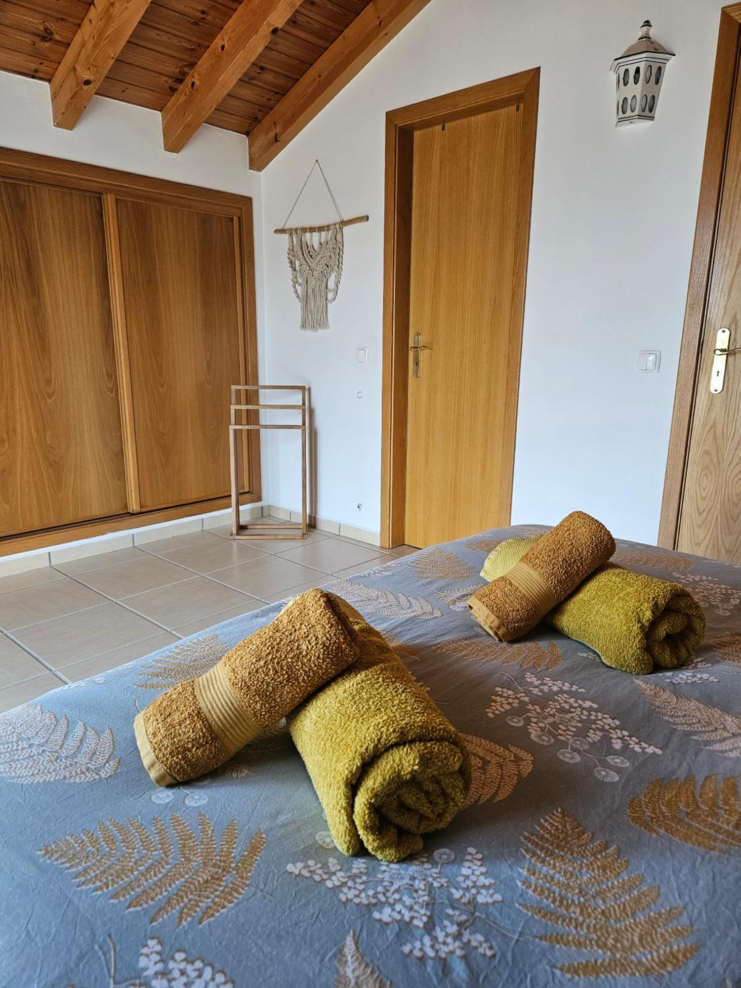 Casa Delbon Guest House Aljezur Bagian luar foto